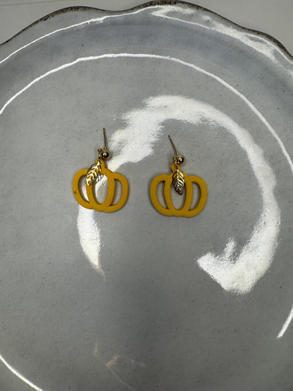 Handmade Polymer Clay Earrings | Fall Jewelry | Halloween Accessories | Pumpkin Dangles