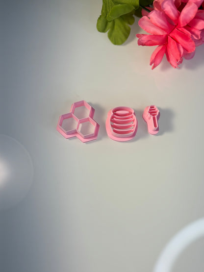 Honeycomb, Beehive & Honey Wand