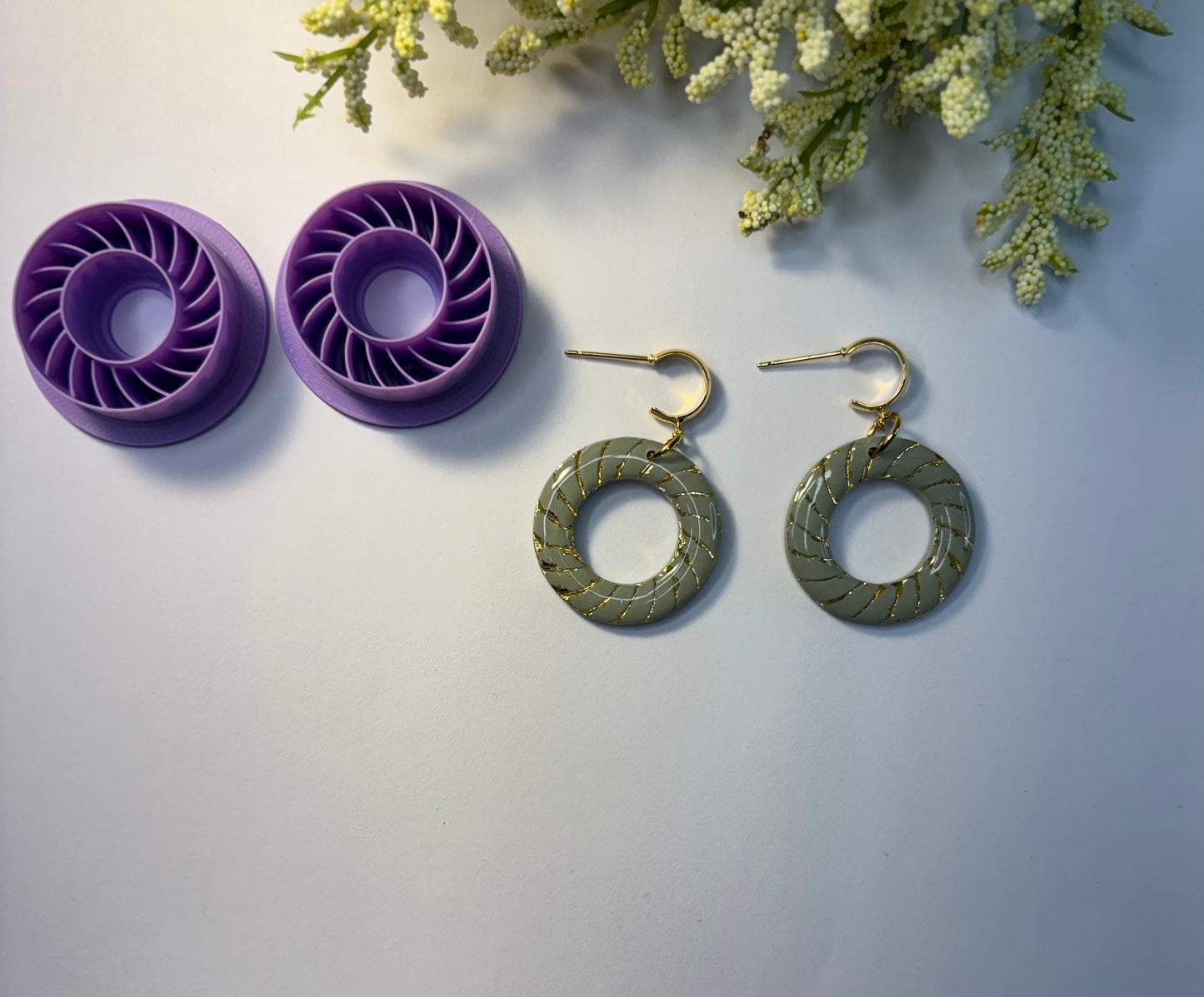 Twisted Circle Cutters