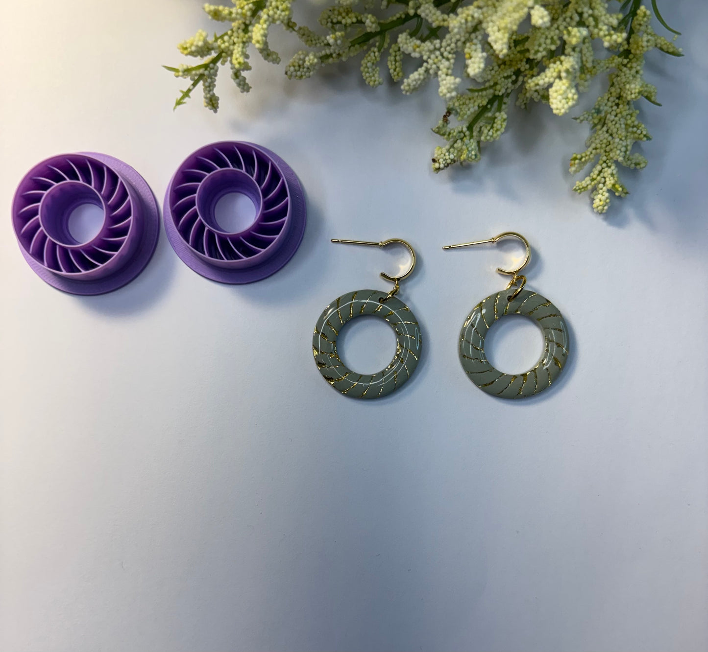 Twisted Circle Cutters