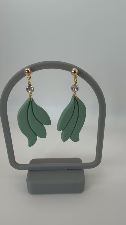Grace Dangles